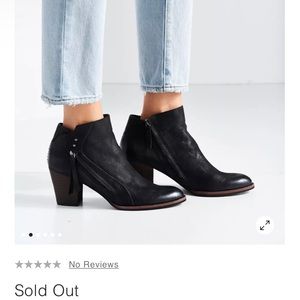 Dolce Vita Ankle Boots Black